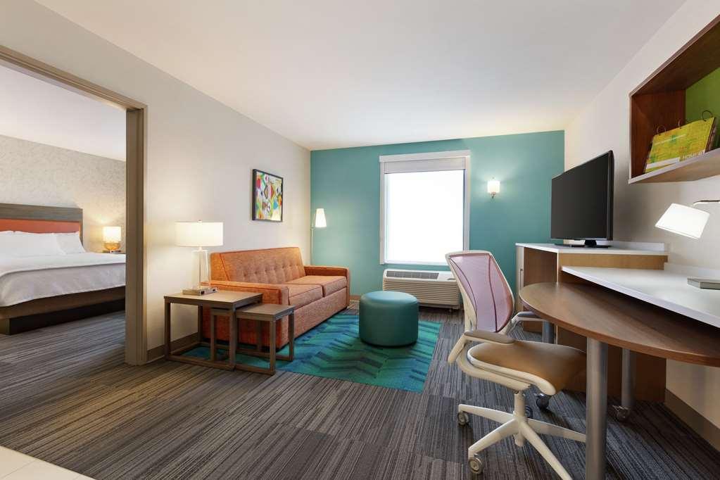 Home2 By Hilton Airport Hotel